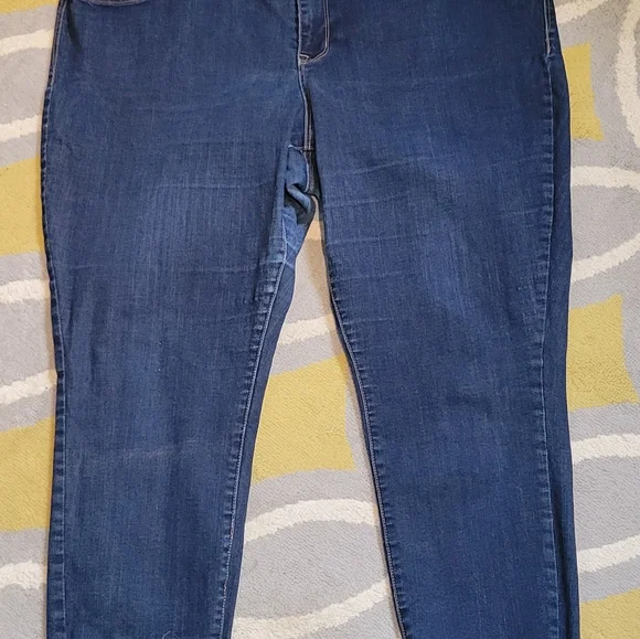 Maurices Plus jeans Sz 24W Reg - Picture 1 of 5